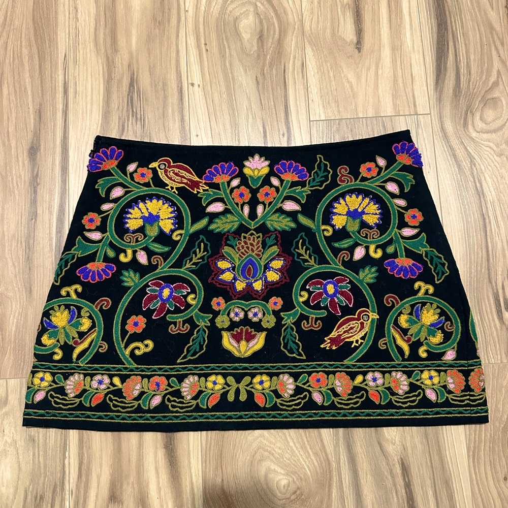 Zara Woman Embroidered Skirt